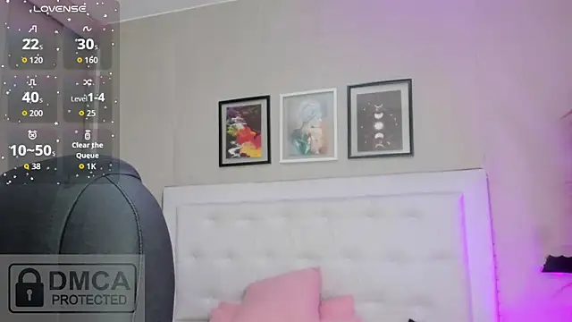 emma  smith1 online show from March 21, 10:42 am