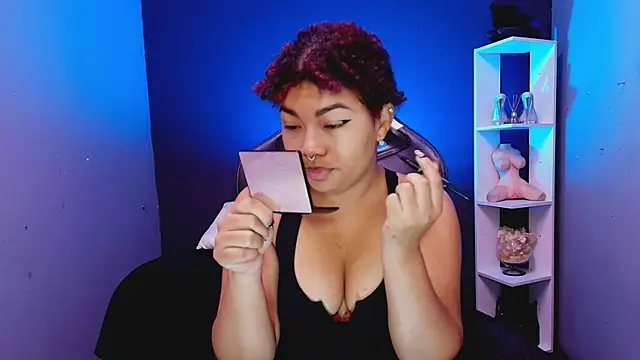 Snapshot of JadaRoberts chatting on October 22, 12:32 pm JadaRoberts online show from October 22, 12:32 pm