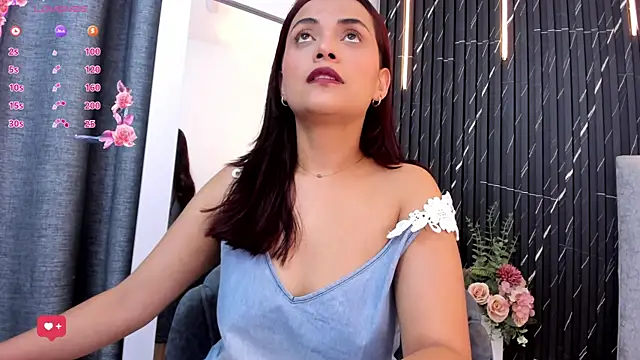 Snapshot of katrina_kaif_x chatting on September 17, 6:28 pm katrina kaif x online show from September 17, 6:28 pm