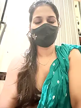 Snapshot of indianliza chatting on October 28, 4:07 am indianliza online show from October 28, 4:07 am