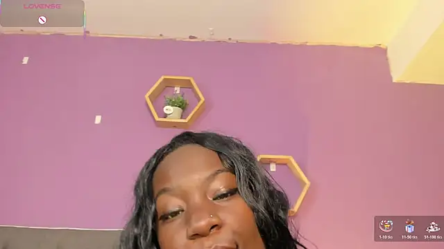 lanna bx online show from December 18, 9:52 pm