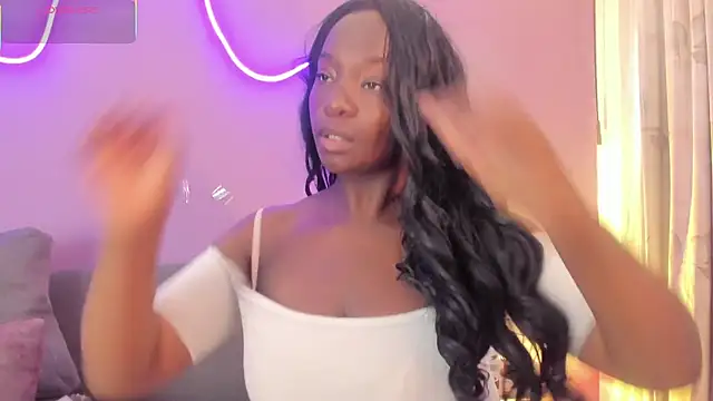 Snapshot of lanna_bx chatting on October 13, 7:05 pm lanna bx online show from October 13, 7:05 pm