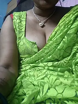 Snapshot of Ritasingh-0461 chatting on October 15, 12:35 am Ritasingh-0461 online show from October 15, 12:35 am