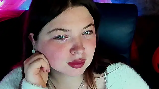 Snapshot of RosieMoons chatting on October 29, 9:06 pm RosieMoons online show from October 29, 9:06 pm