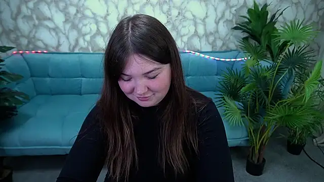 Snapshot of RosieMoons chatting on October 20, 7:17 pm RosieMoons online show from October 20, 7:17 pm