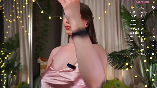 Snapshot of askaudrey_ chatting on September 24, 2:16 pm askaudrey  online show from September 24, 2:16 pm