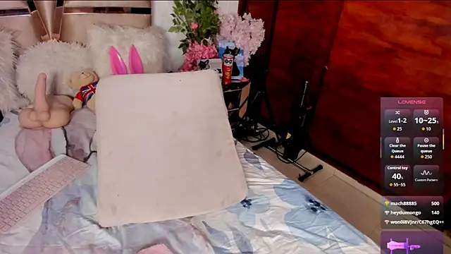 Snapshot of Nikole66_ chatting on October 14, 3:53 am Nikole66 online show from October 14, 3:53 am