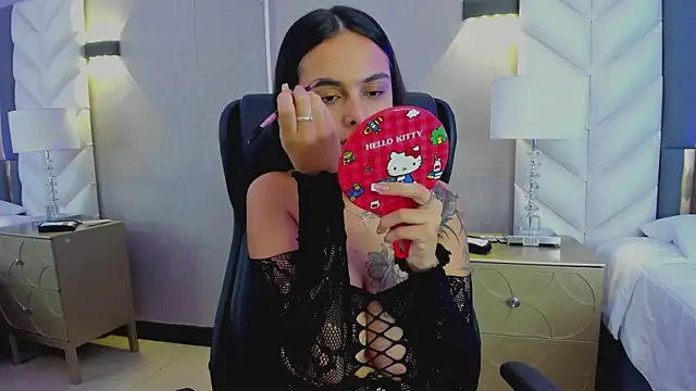 ChloeHarper  online show from January 8, 12:09 pm