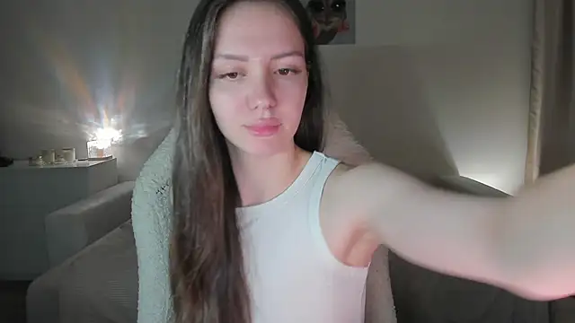 Sonia moon  online show from October 4, 2:28 am