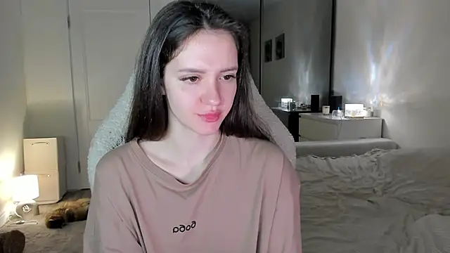 Sonia moon  online show from October 12, 4:15 am