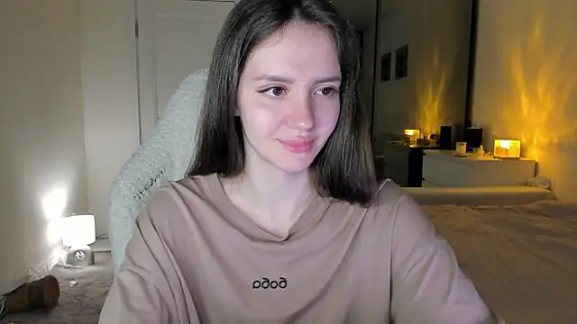 Sonia moon  online show from October 9, 3:10 am