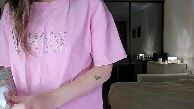 Sonia moon  online show from October 10, 3:11 am