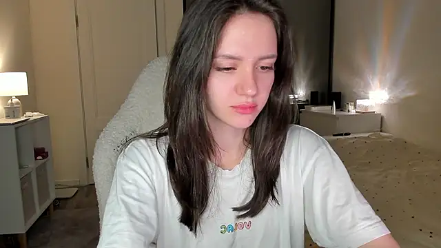 Sonia moon  online show from October 29, 3:11 am