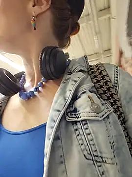 Exhibitionsplit online show from September 23, 12:14 pm