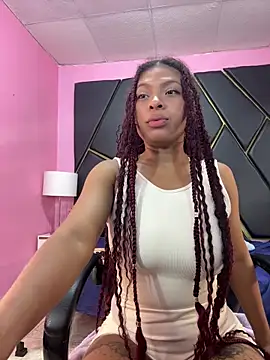 Snapshot of Naomi_Tylers chatting on September 27, 11:01 pm Naomi Tylers online show from September 27, 11:01 pm