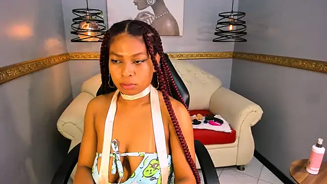 Snapshot of Naomi_Tylers chatting on October 28, 12:27 am Naomi Tylers online show from October 28, 12:27 am