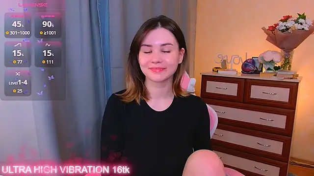 Snapshot of cutie_mili chatting on October 13, 8:28 am cutie mili online show from October 13, 8:28 am