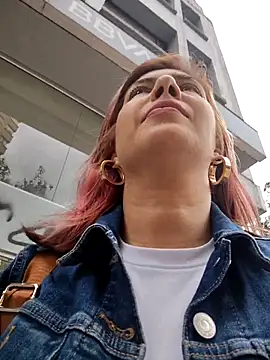 scarlett moore online show from January 11, 4:45 pm