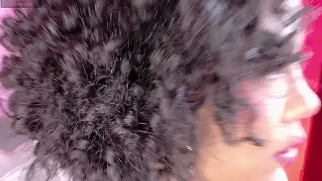 foxxy-lov3 online show from March 11, 1:36 pm