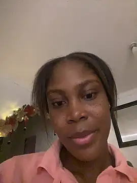 DayanaWood online show from December 15, 1:11 am