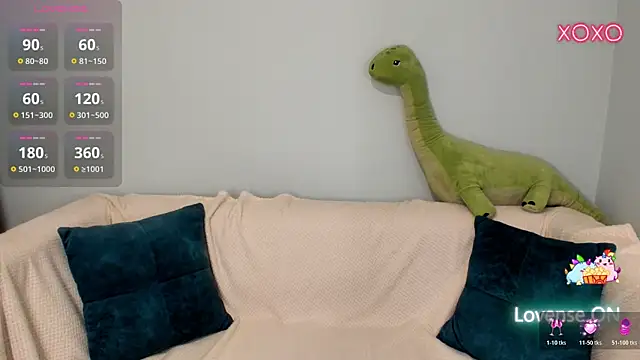 MilliStrii online show from April 15, 1:28 am