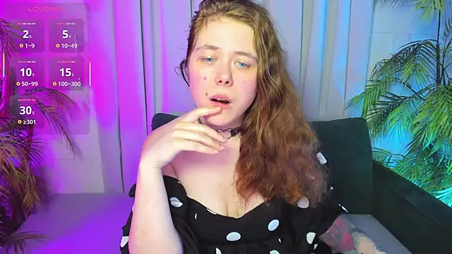 SophiePure online show from October 3, 8:58 pm