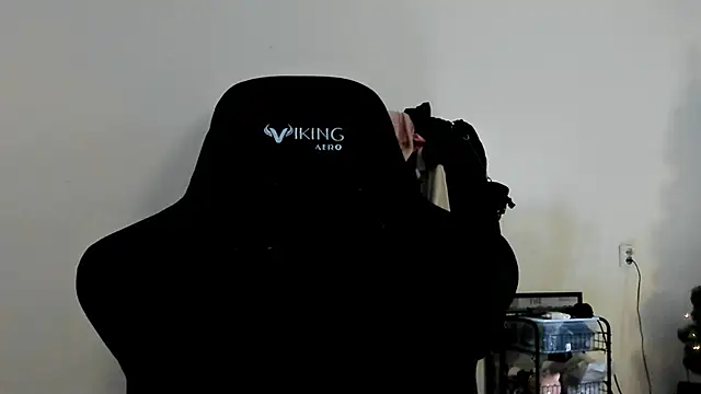 emmamurrr online show from January 6, 1:37 pm