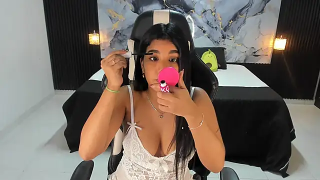 Snapshot of Ivy_16 chatting on September 17, 12:14 pm Ivy 16 online show from September 17, 12:14 pm