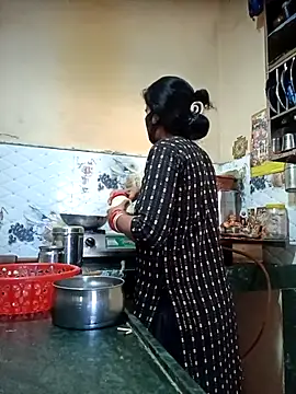 Mamta Chaterjee online show from October 7, 3:44 am