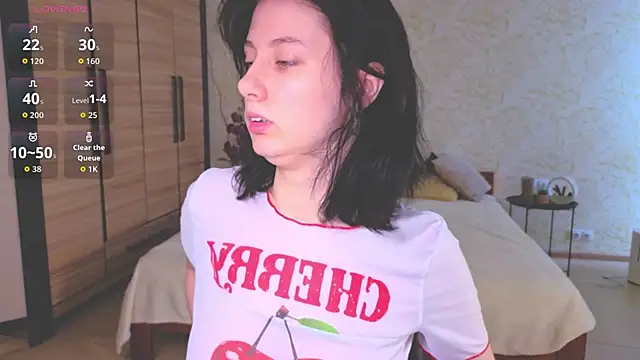 JulisSweet online show from October 10, 7:13 am