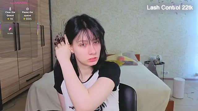 JulisSweet online show from April 6, 6:36 am