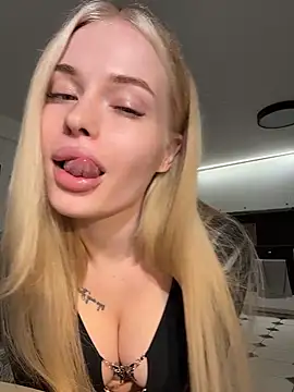 Vladamais online show from April 18, 7:07 pm