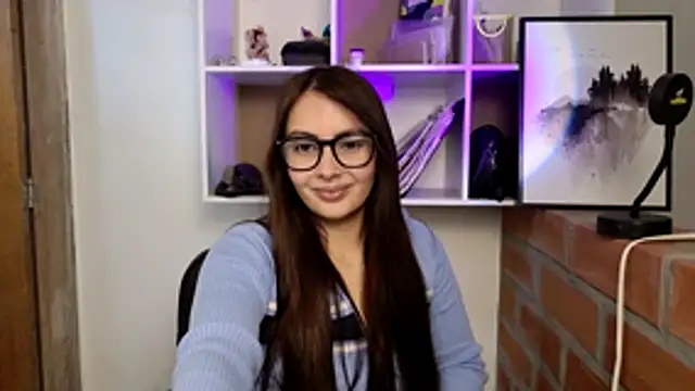 lalawhitte online show from June 20, 6:55 pm