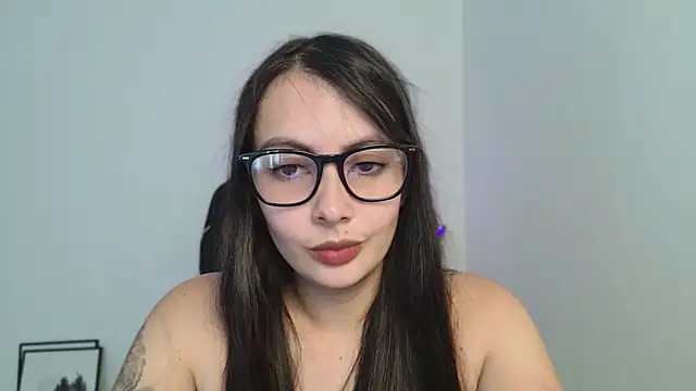 lalawhitte online show from August 1, 6:54 pm