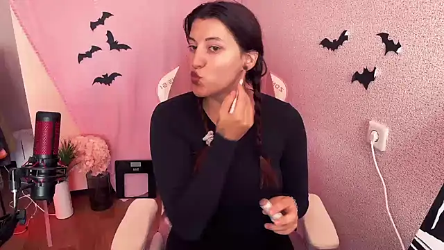 Snapshot of Katrin__kiss chatting on October 29, 8:29 am Katrin  kiss online show from October 29, 8:29 am