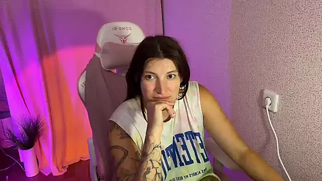 Snapshot of Katrin__kiss chatting on October 4, 8:02 pm Katrin  kiss online show from October 4, 8:02 pm