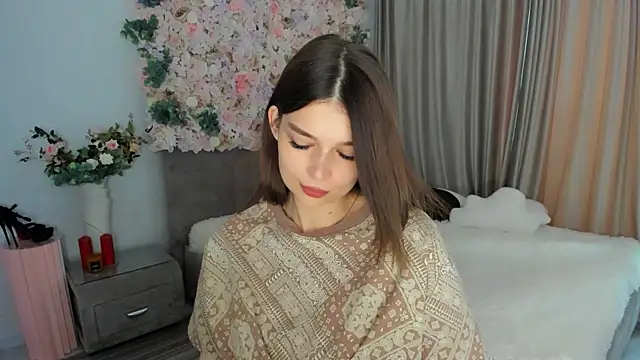 Snapshot of ContinentOfTranquility chatting on September 22, 6:01 am ContinentOfTranquility online show from September 22, 6:01 am