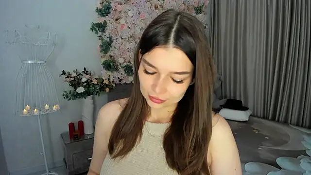 Snapshot of ContinentOfTranquility chatting on October 25, 1:24 am ContinentOfTranquility online show from October 25, 1:24 am