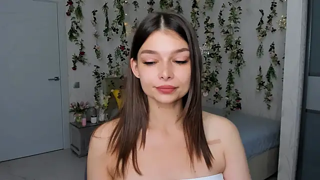 Snapshot of ContinentOfTranquility chatting on October 2, 4:28 am ContinentOfTranquility online show from October 2, 4:28 am