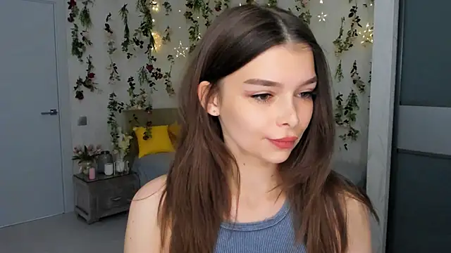 Snapshot of ContinentOfTranquility chatting on September 27, 1:24 am ContinentOfTranquility online show from September 27, 1:24 am