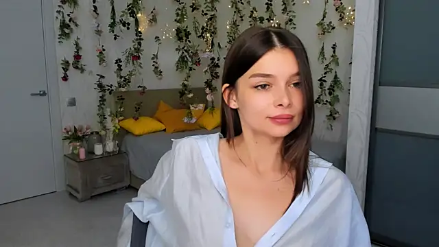 Snapshot of ContinentOfTranquility chatting on September 21, 5:17 am ContinentOfTranquility online show from September 21, 5:17 am