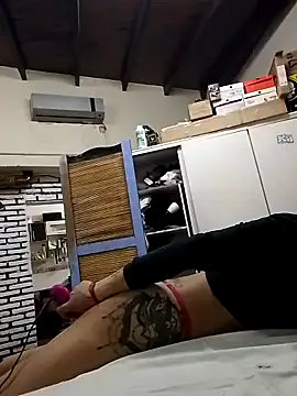 Snapshot of gala2 chatting on October 12, 10:01 pm gala2 online show from October 12, 10:01 pm