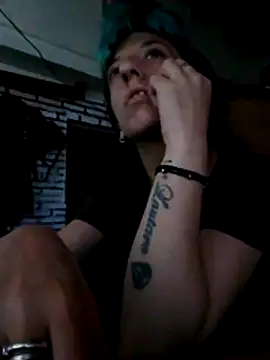 Snapshot of gala2 chatting on October 14, 9:34 am gala2 online show from October 14, 9:34 am