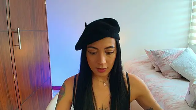 Snapshot of keilelewis chatting on October 29, 5:37 pm keilelewis online show from October 29, 5:37 pm