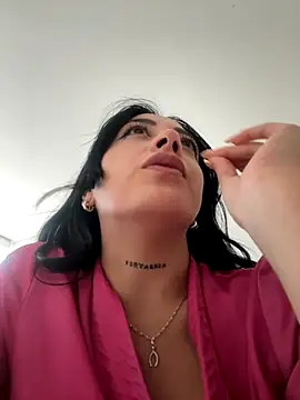 Snapshot of keilelewis chatting on November 1, 9:41 pm keilelewis online show from November 1, 9:41 pm