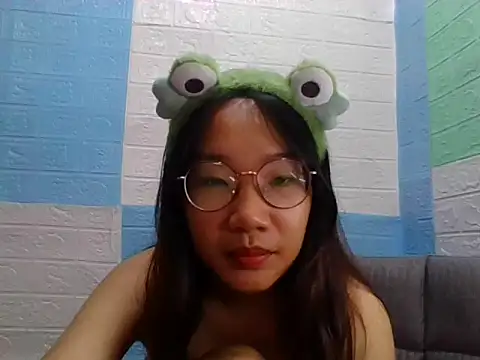 Nanoko online show from September 30, 1:28 pm