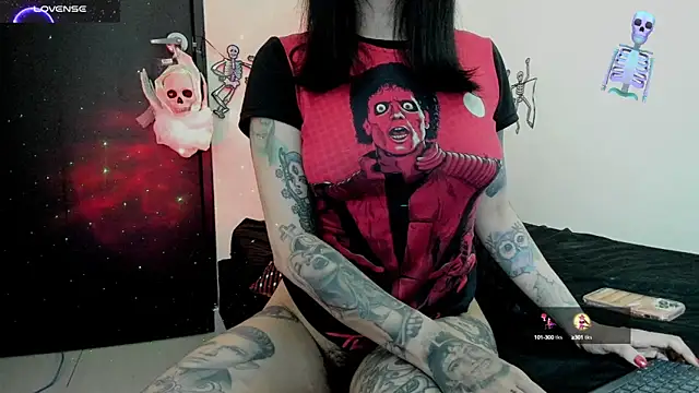 Snapshot of aiko_black93 chatting on September 22, 12:09 am aiko black93 online show from September 22, 12:09 am