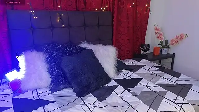 Snapshot of Majuu__ chatting on October 10, 11:59 am Majuu online show from October 10, 11:59 am