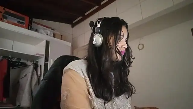 Snapshot of bombomepimenta chatting on October 1, 12:10 pm bombomepimenta online show from October 1, 12:10 pm