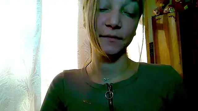 EmillyPlay online show from November 14, 11:32 am